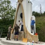 Rénovation du monument de la Vierge.