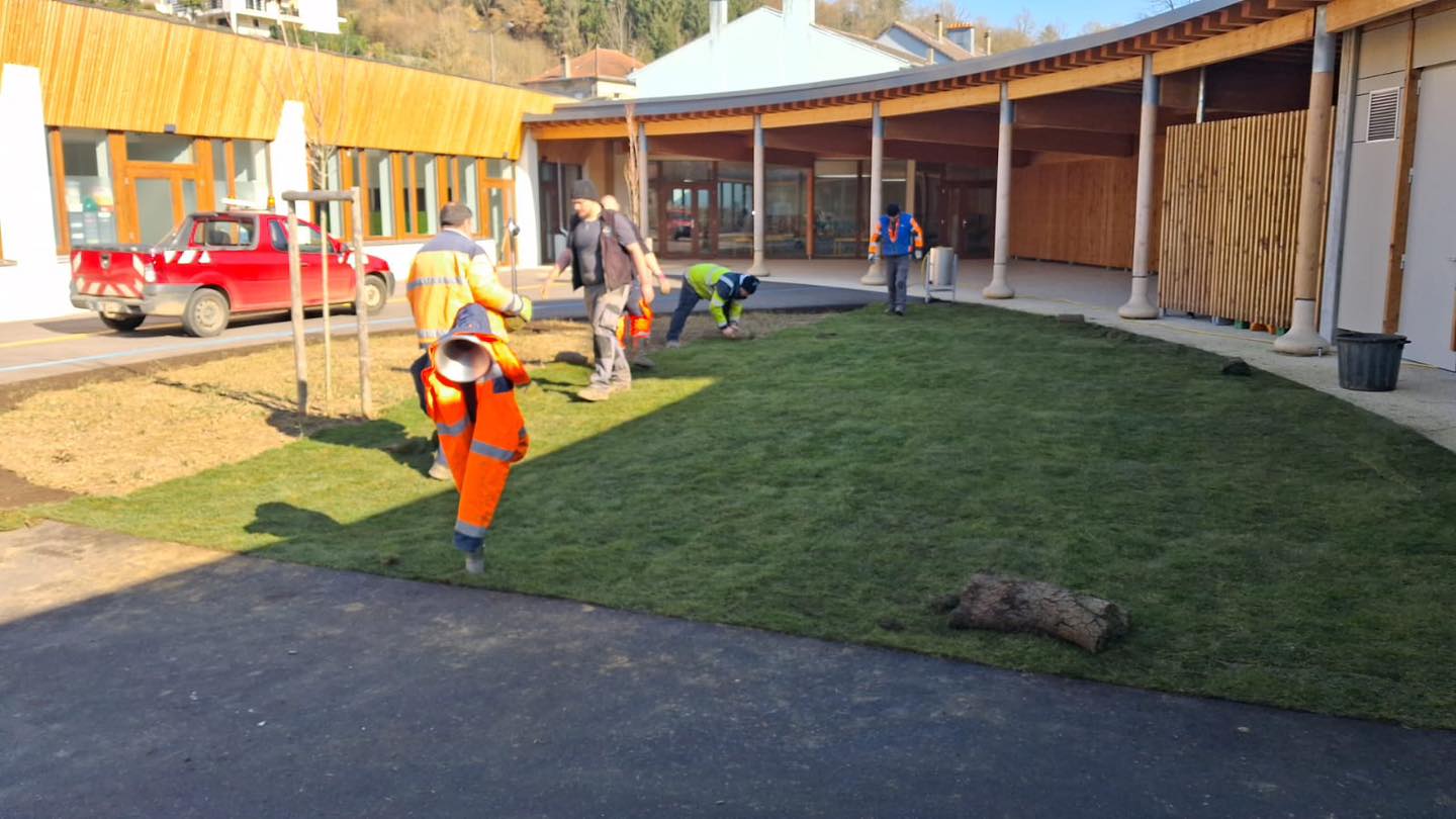 646708130_1209300814618063_2567813499464876786_n